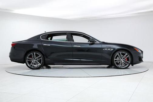 2022 Maserati Quattroporte Modena