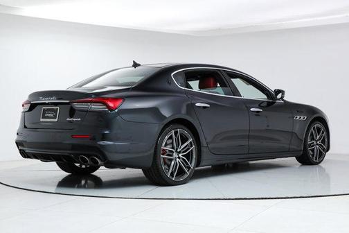 2022 Maserati Quattroporte Modena
