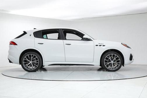 2026 Maserati Grecale Modena