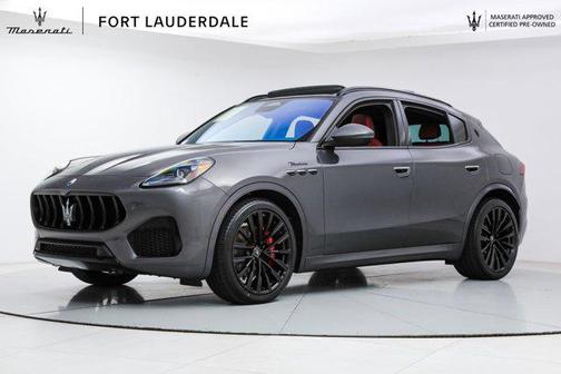 Gray 2023 Maserati Grecale Modena