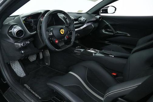 2024 Ferrari 812 Competizione 