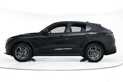 2025 Alfa Romeo Stelvio Sprint AWD