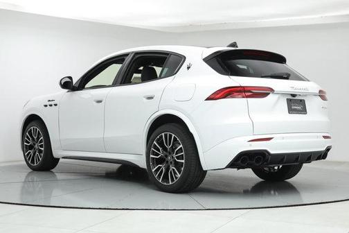 2023 Maserati Grecale Modena