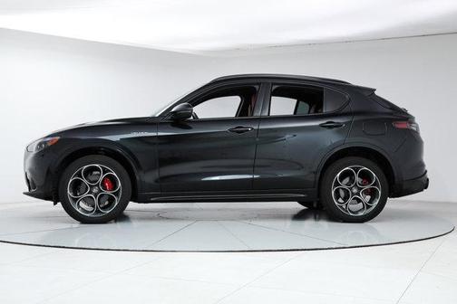 2025 Alfa Romeo Stelvio Sprint AWD