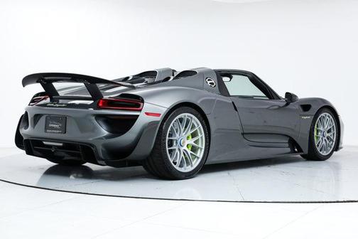 2015 Porsche 918 Spyder Base w/Weissach Package