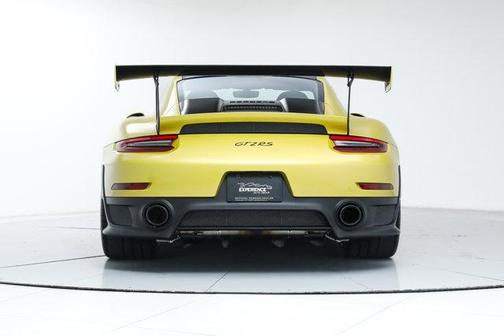 2018 Porsche 911 GT2 RS