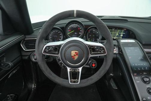 2015 Porsche 918 Spyder Base w/Weissach Package