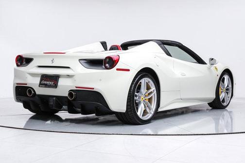 2018 Ferrari 488 Spider Base