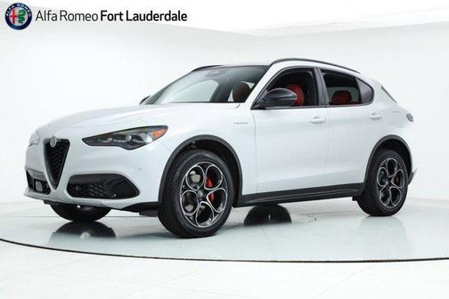 2025 Alfa Romeo Stelvio Sprint AWD