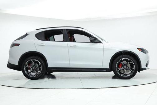 2025 Alfa Romeo Stelvio Sprint AWD
