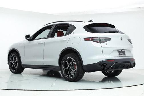 2025 Alfa Romeo Stelvio Sprint AWD