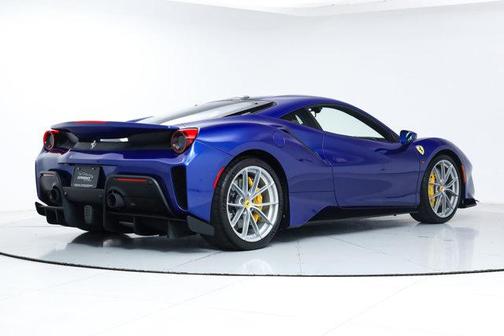 2020 Ferrari 488 Pista Base