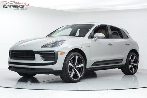 2022 Porsche Macan Base