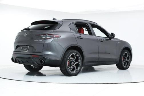 2025 Alfa Romeo Stelvio Sprint AWD