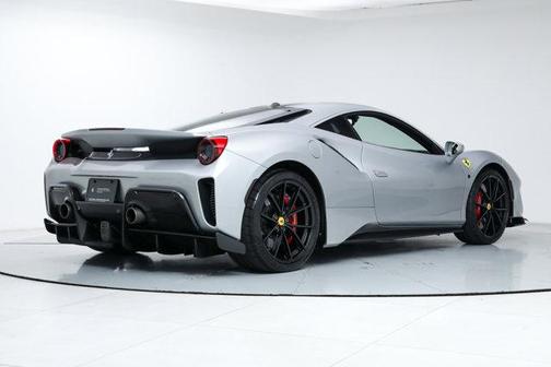 2019 Ferrari 488 Pista Base