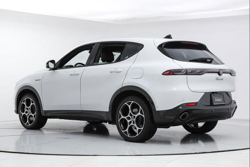 Alfa White 2024 Alfa Romeo Tonale Veloce EAWD