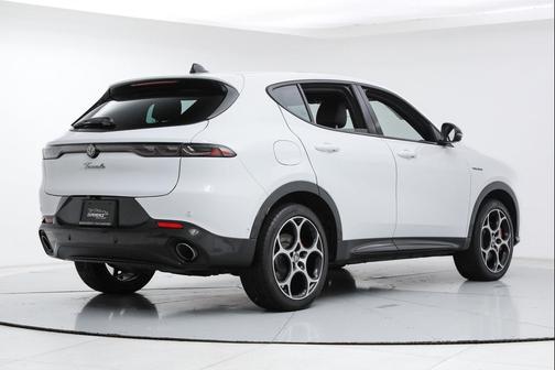 Alfa White 2024 Alfa Romeo Tonale Veloce EAWD