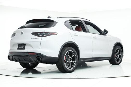 2025 Alfa Romeo Stelvio Sprint AWD