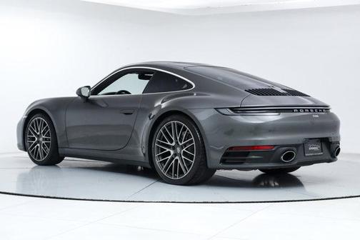 2022 Porsche 911 Carrera