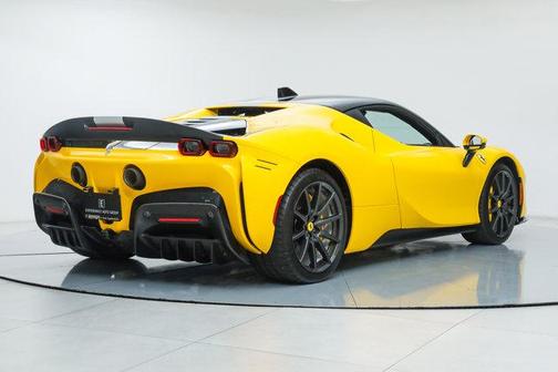 2022 Ferrari SF90 Stradale Coupe