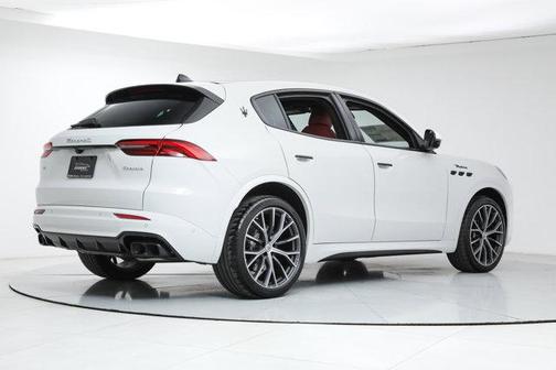 2026 Maserati Grecale Modena