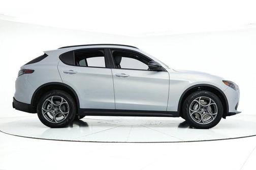 2025 Alfa Romeo Stelvio Sprint AWD