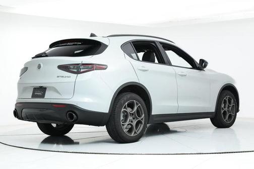 2025 Alfa Romeo Stelvio Sprint AWD