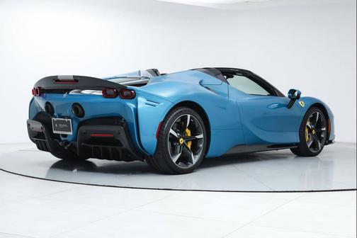 Extra Sample 2024 Ferrari SF90 Spider Convertible
