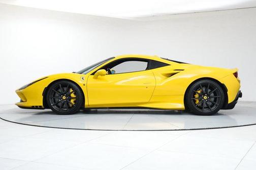 2022 Ferrari F8 Tributo Base