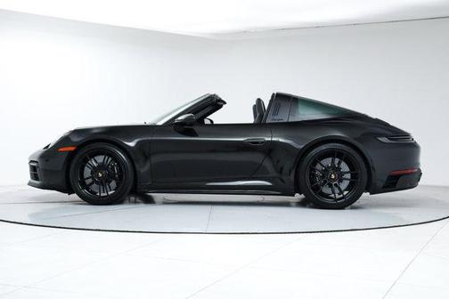 2022 Porsche 911 Targa 4 GTS