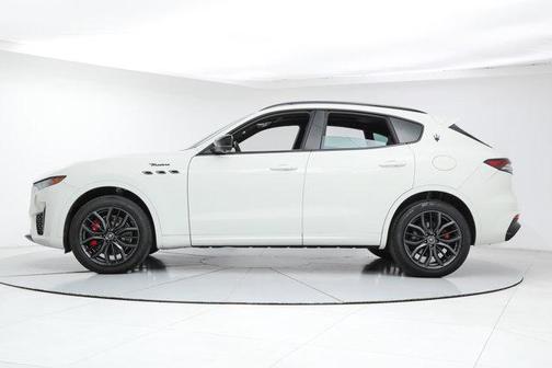 2022 Maserati Levante Modena