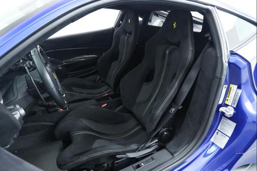 Blu Elettrico 2020 Ferrari 488 Pista Base