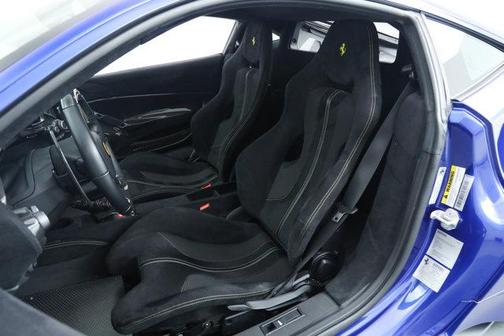 Blu Elettrico 2020 Ferrari 488 Pista Base