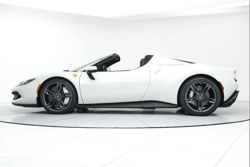 Bianco Fuji 2025 Ferrari 296 GTS Convertible