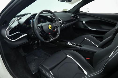 Bianco Fuji 2025 Ferrari 296 GTS Convertible
