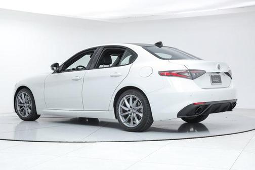 2025 Alfa Romeo Giulia RWD