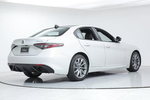 2025 Alfa Romeo Giulia RWD