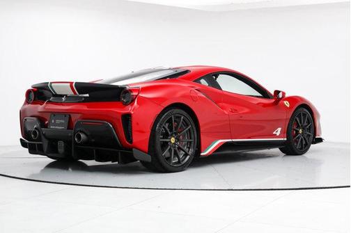 2019 Ferrari 488 Pista Base