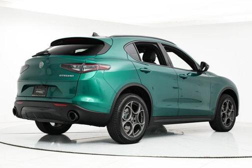 2025 Alfa Romeo Stelvio Sprint