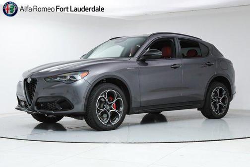 2025 Alfa Romeo Stelvio Sprint AWD