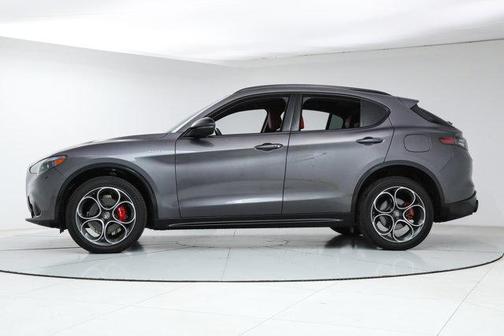 2025 Alfa Romeo Stelvio Sprint AWD
