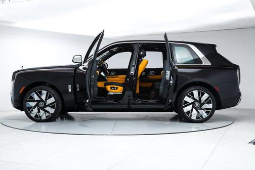 2025 Rolls-Royce Cullinan Sport Utility