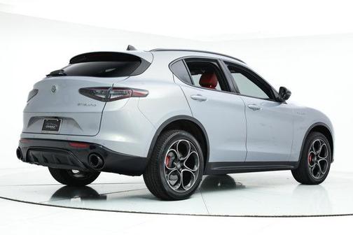 2025 Alfa Romeo Stelvio Sprint AWD