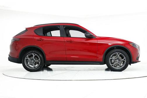 2025 Alfa Romeo Stelvio Sprint