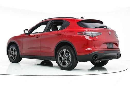 2025 Alfa Romeo Stelvio Sprint