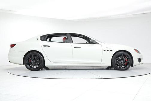 2022 Maserati Quattroporte Modena Q4