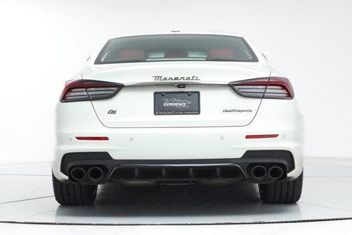 2022 Maserati Quattroporte Modena Q4