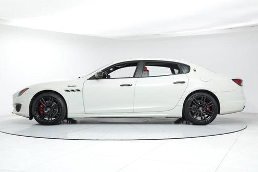 2022 Maserati Quattroporte Modena Q4