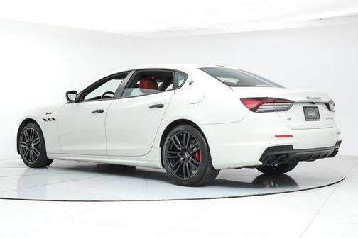2022 Maserati Quattroporte Modena Q4