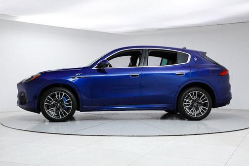 Blue 2023 Maserati Grecale GT